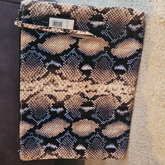 Banana Republic Snake Skin Embossed Leather Clutch Oversized Buttery Soft NWT - Picture 12 of 16